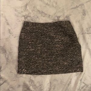 The limited texturized mini skirt